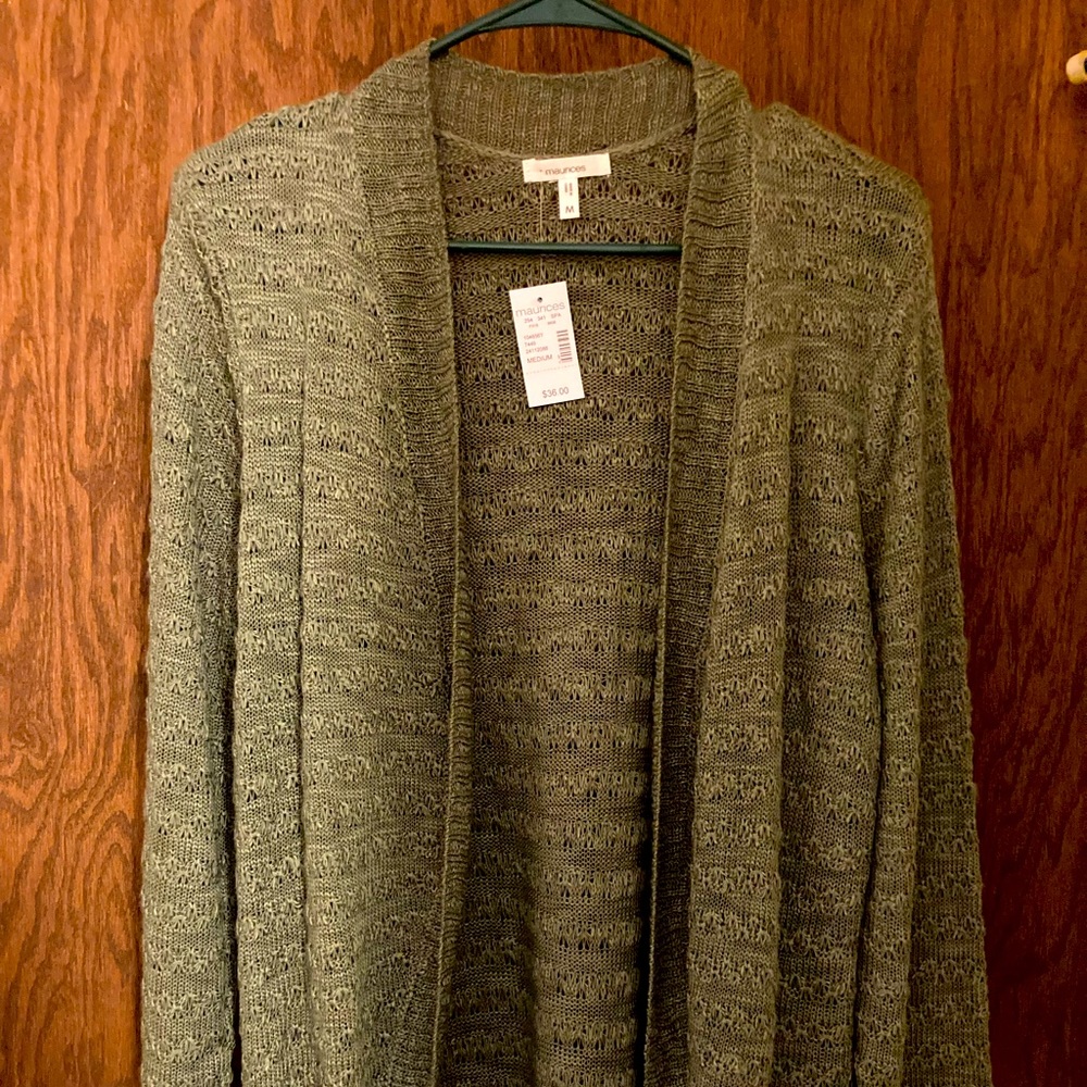 Maurice’s size Medium Cardigan